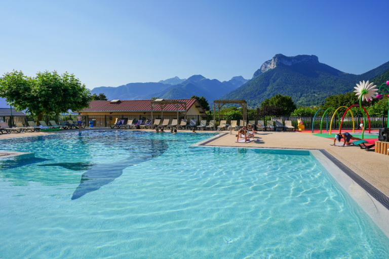 piscine camping annecy